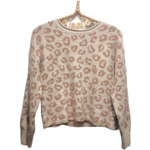 Pink Rose oatmeal leapord cropped sweater - Picture 1 of 4